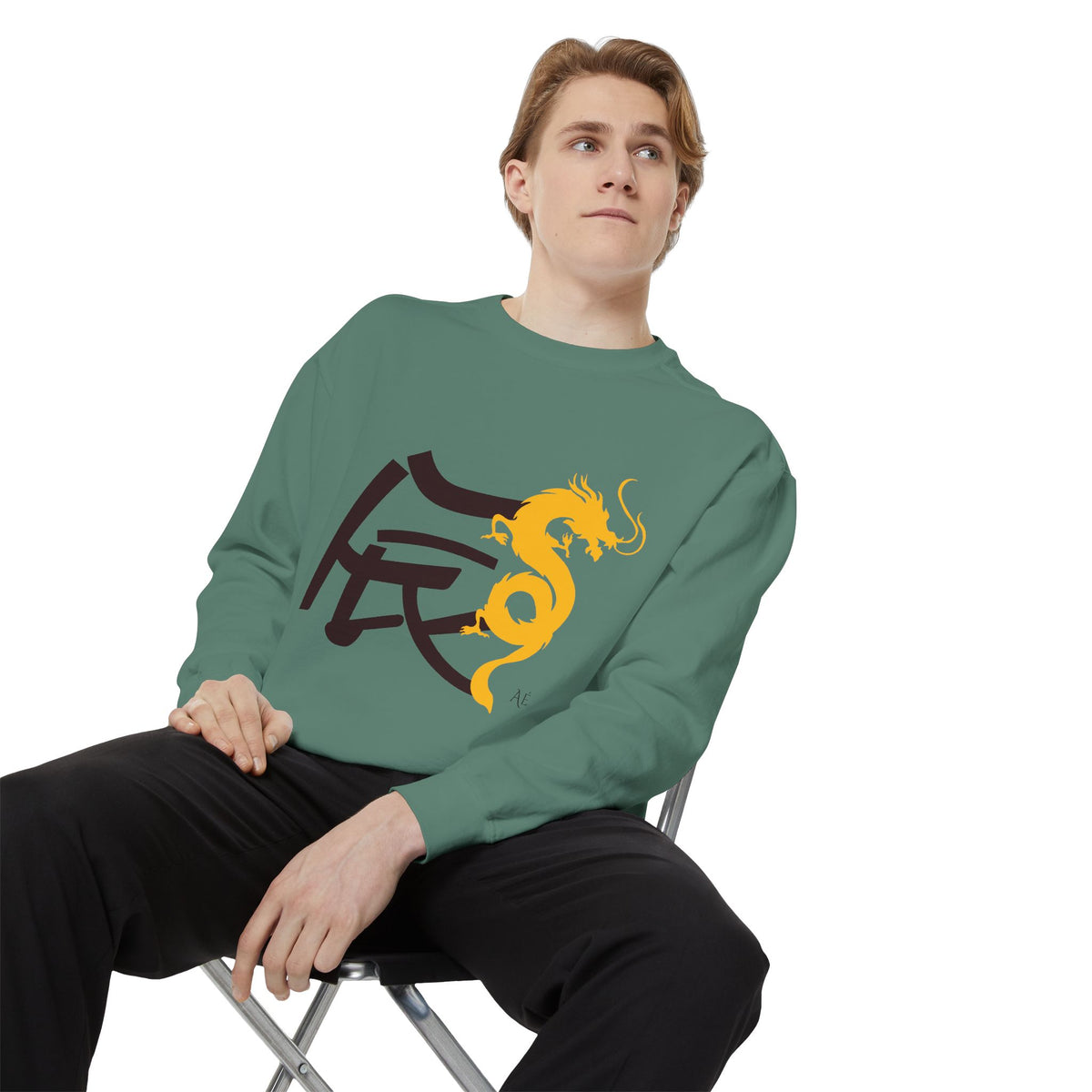 Dragon (辰) Jūnishi Zodiac Animals | 5 of 12 | Astré Crewneck Light Green Sweatshirt
